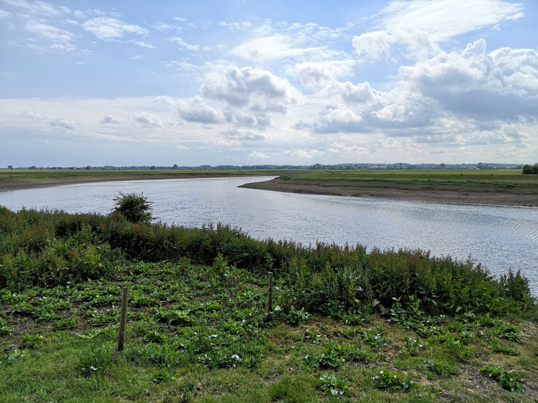 Walking around Girton Lakes - image 1