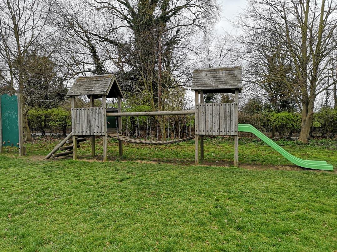 Brant Broughton Play Park - image 1